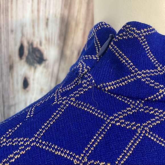 St.John Blouse - Picture 4 of 6